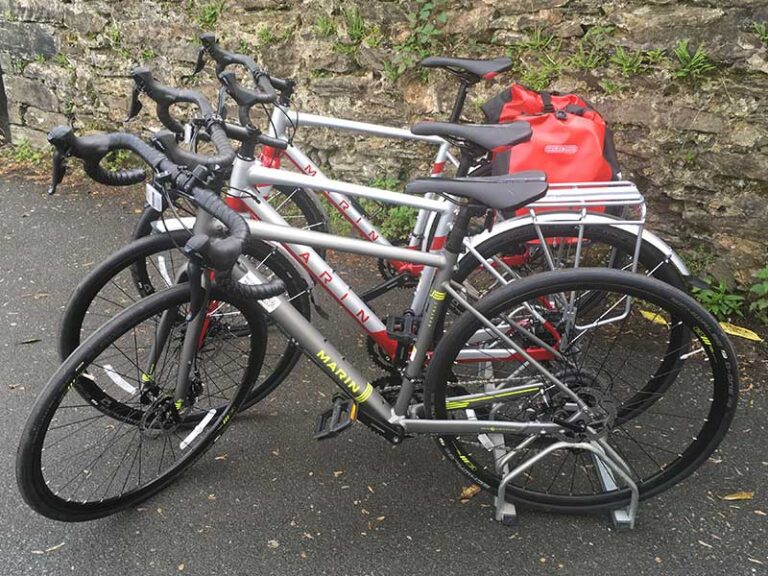 road gravel Hire bike
